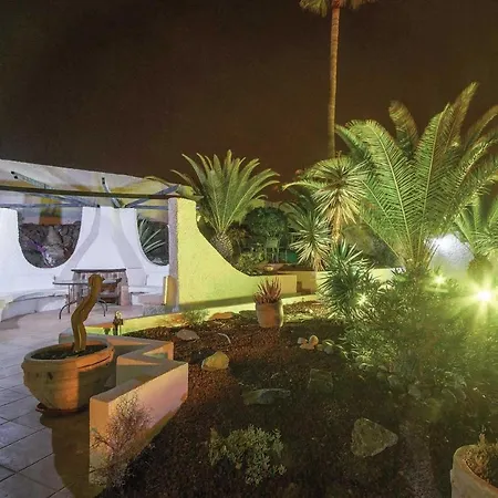 Sleeps 8 Wifi Villa Callao Salvaje